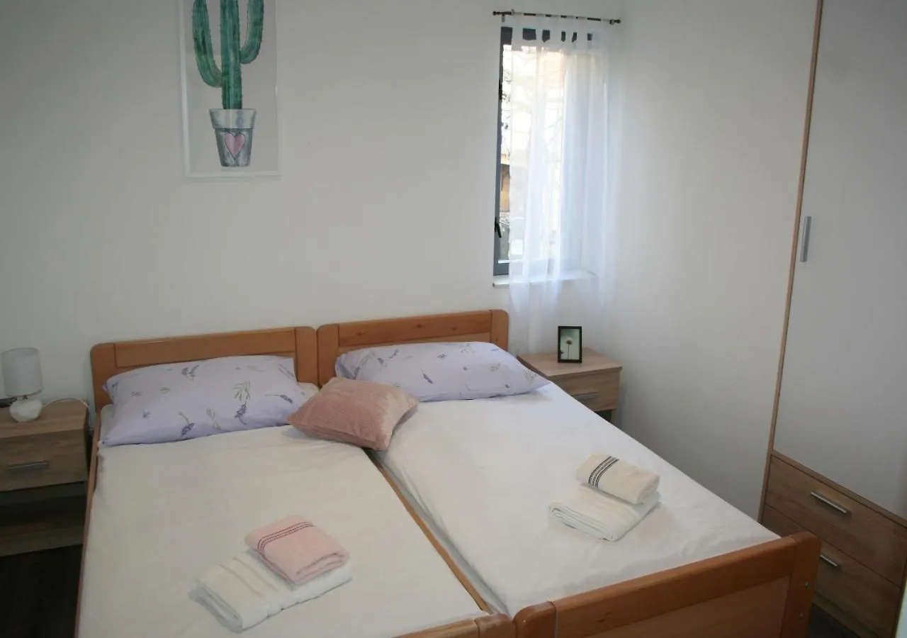 Holiday House Casia Jasenice  Holiday home Jasenice (Zadar)